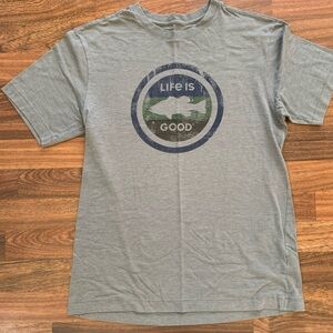 Life Is Good Tshirt Fish Size S